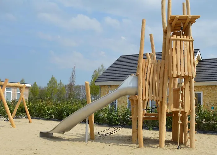 Chic With Sauna Ferienhaus Bemelen