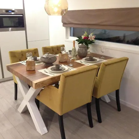 بيت للعطل Chic With Sauna