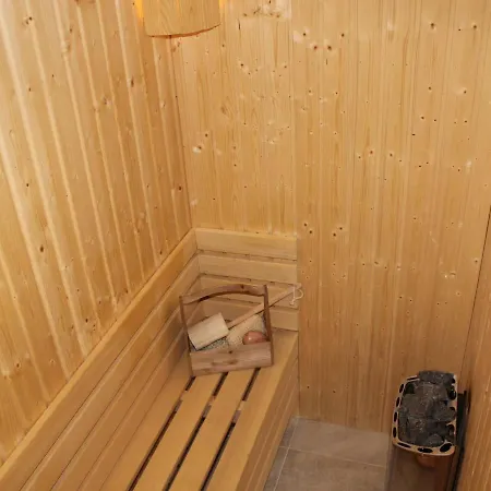 Chic With Sauna * بيميلين