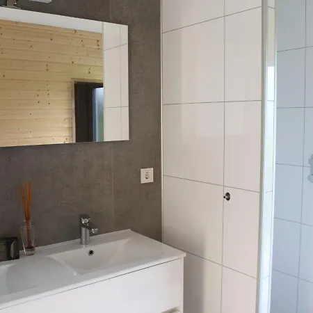 Chic With Sauna بيميلين